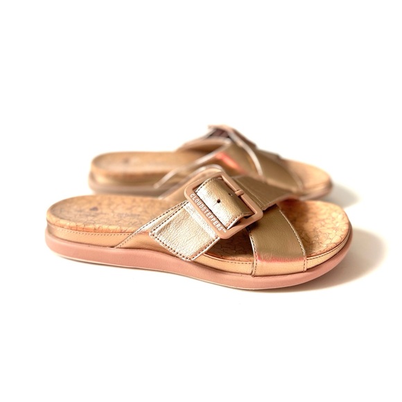 Clarks Cloudstoppers Gold Shimmer Leather Buckle Step June Shell Slide Sandals - Picture 10 of 10